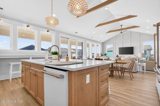 354 E First Street, Ocean Isle Beach, NC 28469