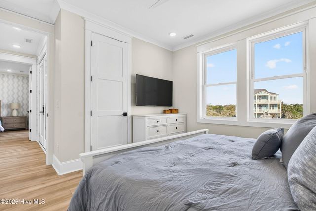 354 E First Street, Ocean Isle Beach, NC 28469