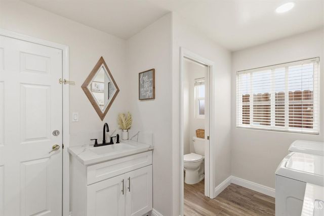 11102 Candlelight Court, Bakersfield, CA 93312