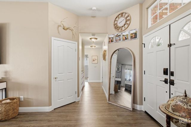 11102 Candlelight Court, Bakersfield, CA 93312