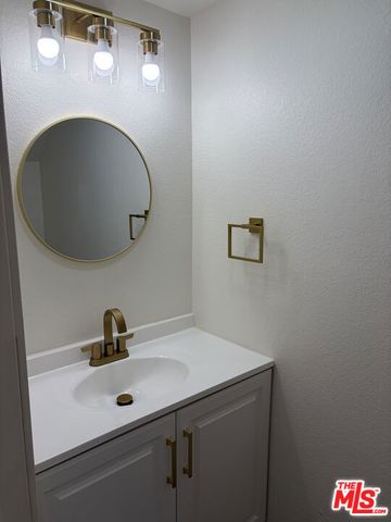 432 N Kenwood Street 214, Glendale, CA 91206