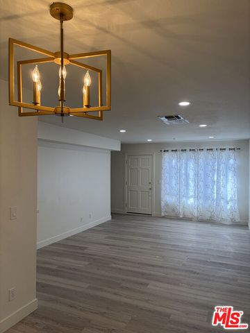 432 N Kenwood Street 214, Glendale, CA 91206