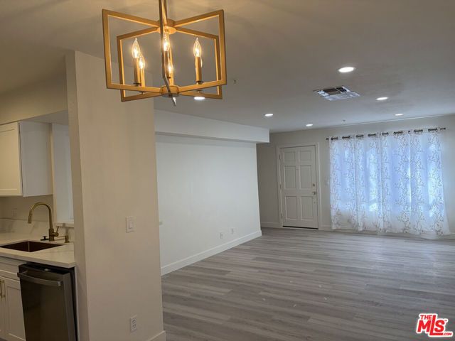 432 N Kenwood Street 214, Glendale, CA 91206