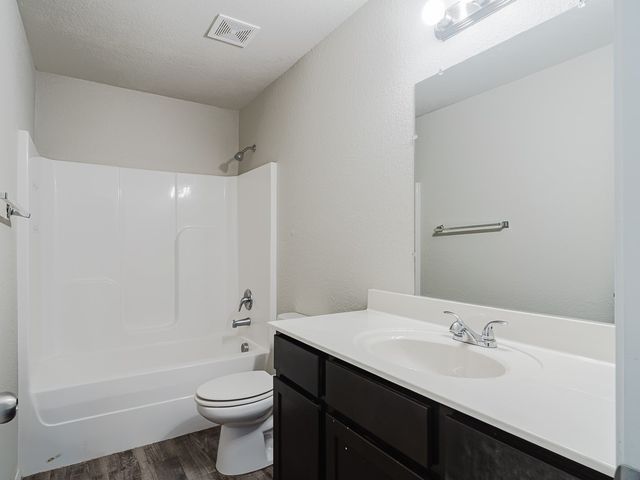 6903 SW Whitmarsh Road, Bentonville, AR 72713