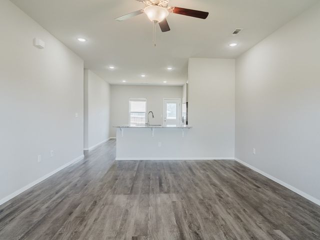 6903 SW Whitmarsh Road, Bentonville, AR 72713