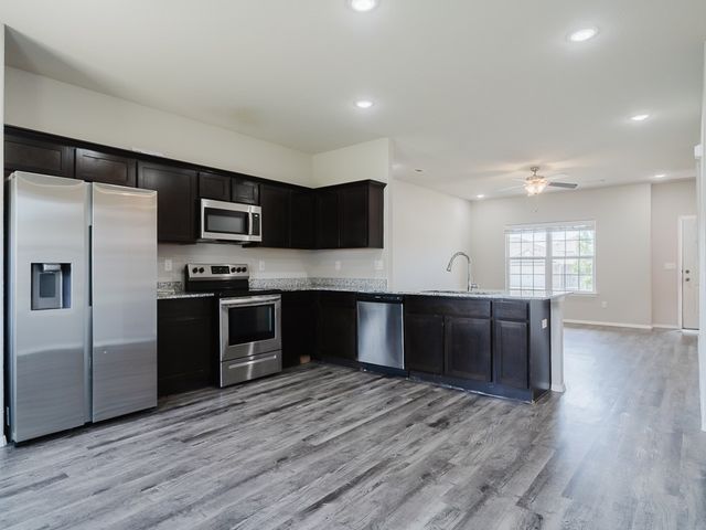 6903 SW Whitmarsh Road, Bentonville, AR 72713