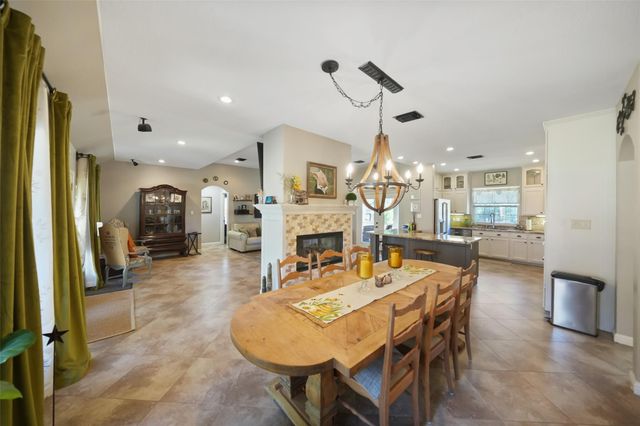 6185 Forest Drive, Cleveland, TX 77328