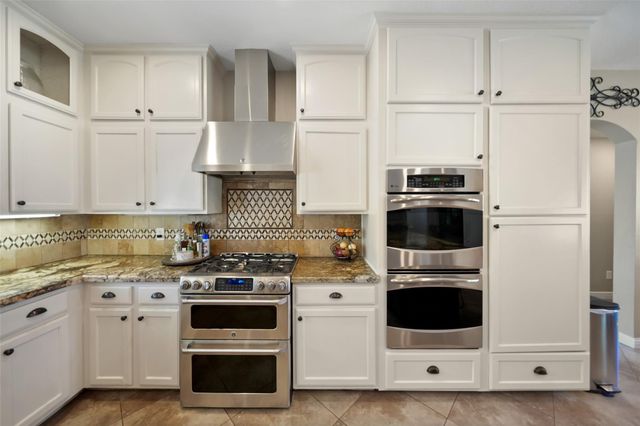 6185 Forest Drive, Cleveland, TX 77328