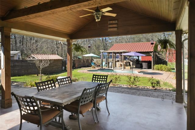 6185 Forest Drive, Cleveland, TX 77328