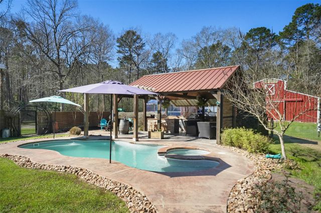 6185 Forest Drive, Cleveland, TX 77328