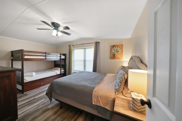 6185 Forest Drive, Cleveland, TX 77328