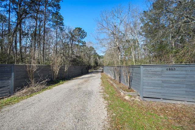 6185 Forest Drive, Cleveland, TX 77328