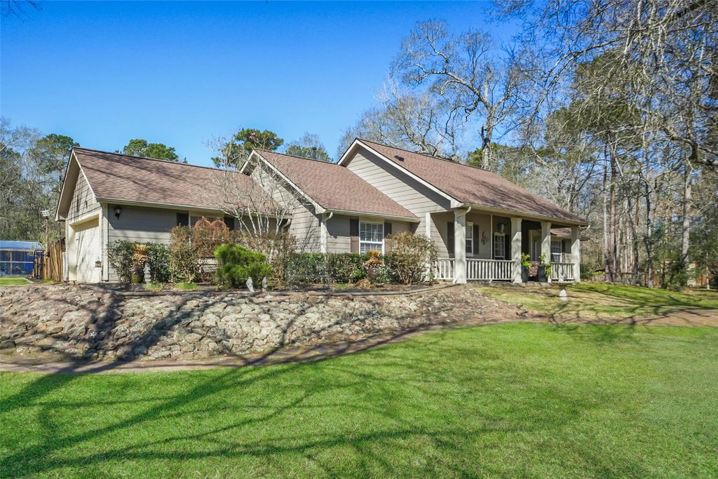6185 Forest Drive, Cleveland, TX 77328
