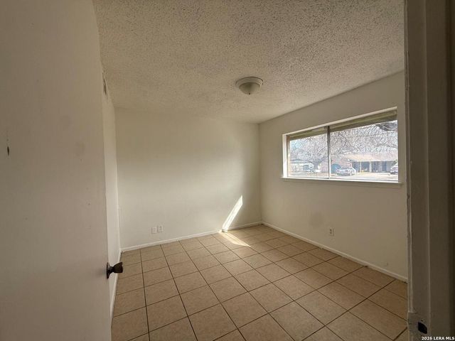 5739 Stiffkey Dr., San Antonio, TX 78228