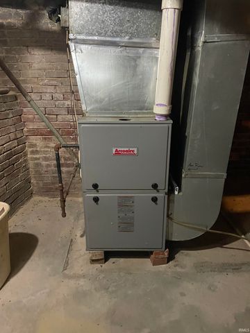 620 N Fourth Avenue, Evansville, IN 47710