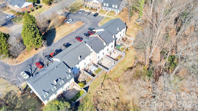 8308 Knights Bridge Road, Charlotte, NC 28210