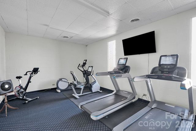 8308 Knights Bridge Road, Charlotte, NC 28210