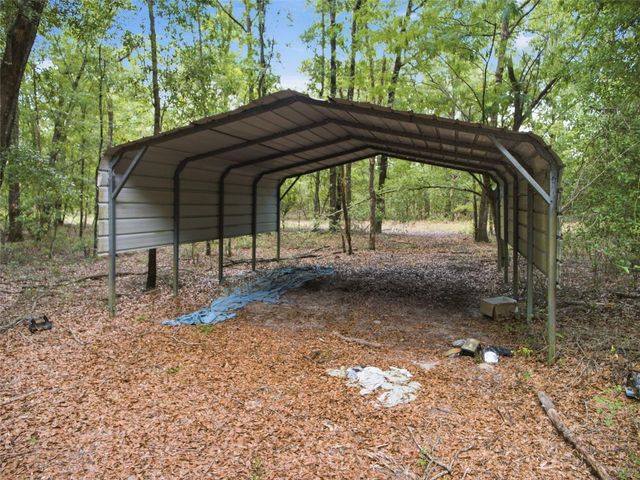 5229 SE 1ST STREET, Trenton, FL 32693