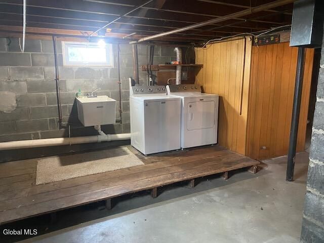 15 Braintree Street, Colonie, NY 12205