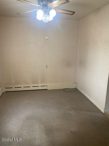 15 Braintree Street, Colonie, NY 12205