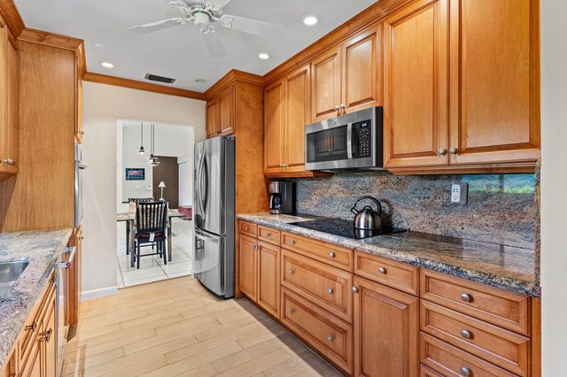 11194 Highland Circle, Boca Raton, FL 33428