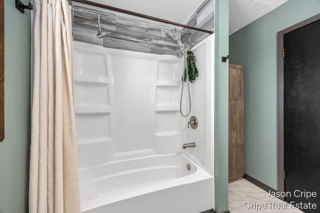 255 15 Mile Road, Sparta, MI 49345