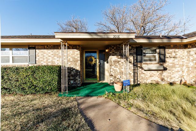 2018 Rice Drive, Levelland, TX 79336