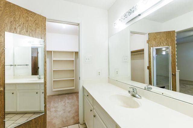 2018 Rice Drive, Levelland, TX 79336