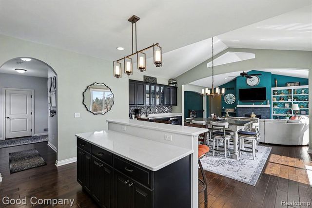 900 Watersmeet Drive, Oxford, MI 48371