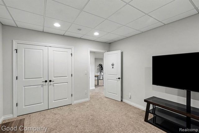 900 Watersmeet Drive, Oxford, MI 48371