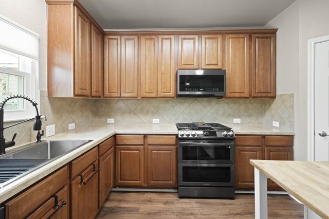 1121 Boxwood LOOP, Georgetown, TX 78628