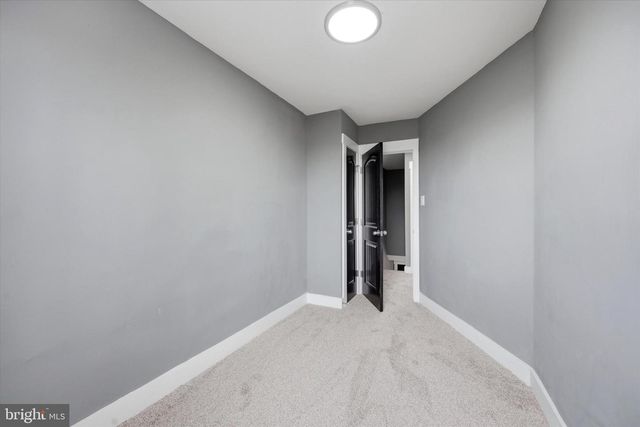 6866 CLOVER LN, Upper Darby, PA 19082