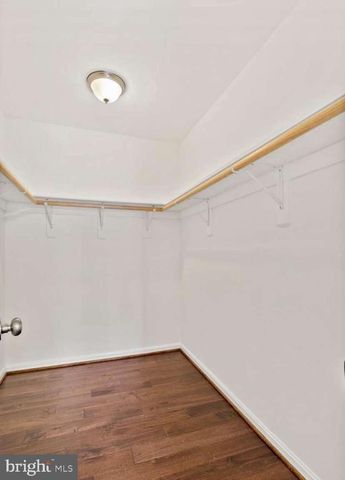 1 MCFARLIN CT, Germantown, MD 20874