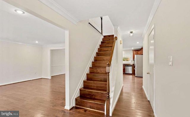 1 MCFARLIN CT, Germantown, MD 20874