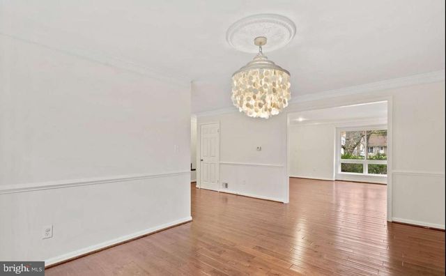 1 MCFARLIN CT, Germantown, MD 20874