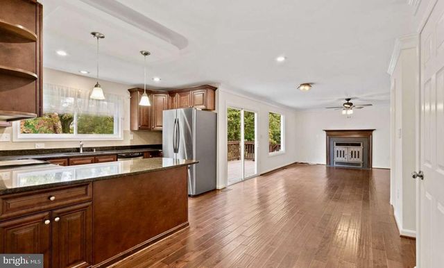 1 MCFARLIN CT, Germantown, MD 20874