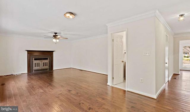 1 MCFARLIN CT, Germantown, MD 20874