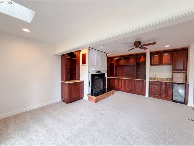 15745 Sw Windham Ter, Portland, OR 97224
