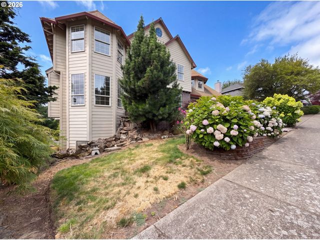15745 Sw Windham Ter, Portland, OR 97224