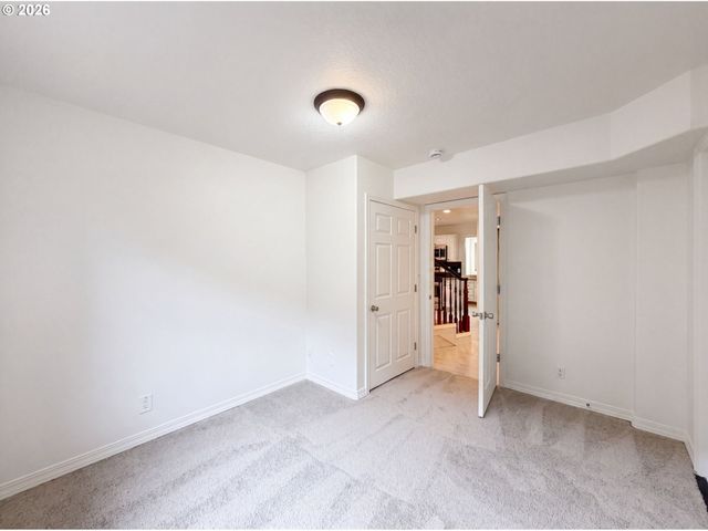 15745 Sw Windham Ter, Portland, OR 97224