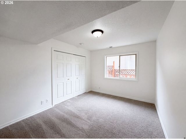 15745 Sw Windham Ter, Portland, OR 97224