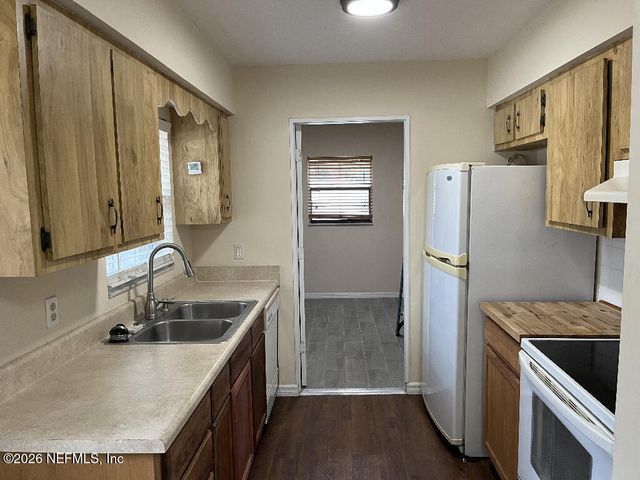 461 MELROSE Court, Green Cove Springs, FL 32043