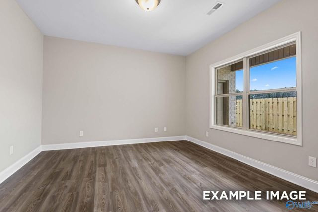 406 Clyde Lane, Hartselle, AL 35640