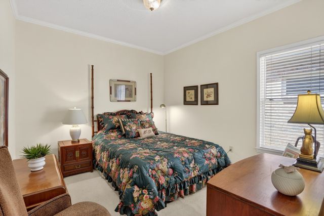 1037 MIRROR LAKE DR, Cordova, TN 38018