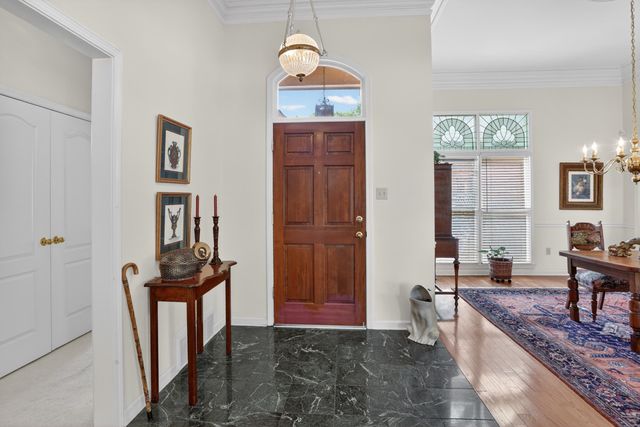 1037 MIRROR LAKE DR, Cordova, TN 38018