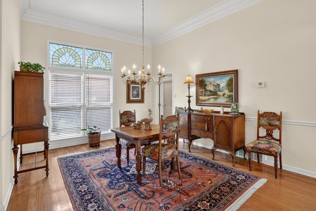 1037 MIRROR LAKE DR, Cordova, TN 38018