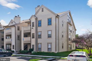 6912-J MARY CAROLINE CIR #J, Alexandria, VA 22310