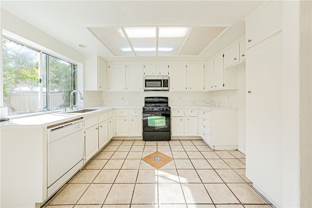 1834 Carolann Street, Pomona, CA 91766