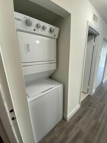18335 NW 68 Avenue 750-205, Hialeah, FL 33015