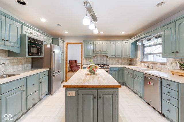 5940 N Emerson Avenue, Indianapolis, IN 46220